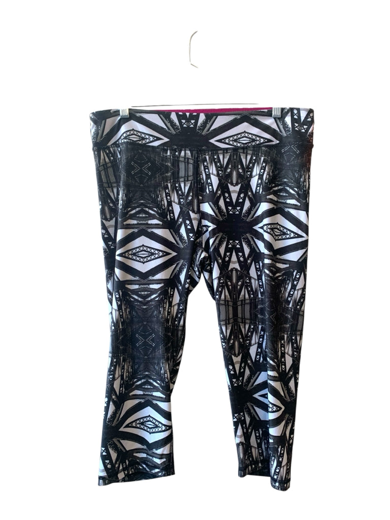 STEVE MADDEN  xL GYM W