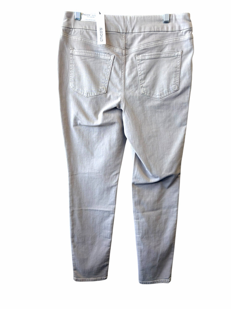 CHICO'S Size 6 JEANS W
