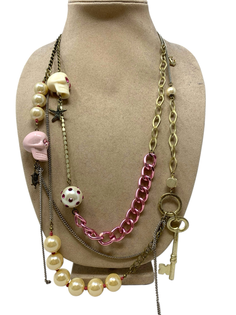 BETSEY JOHNSON NECKLACE W