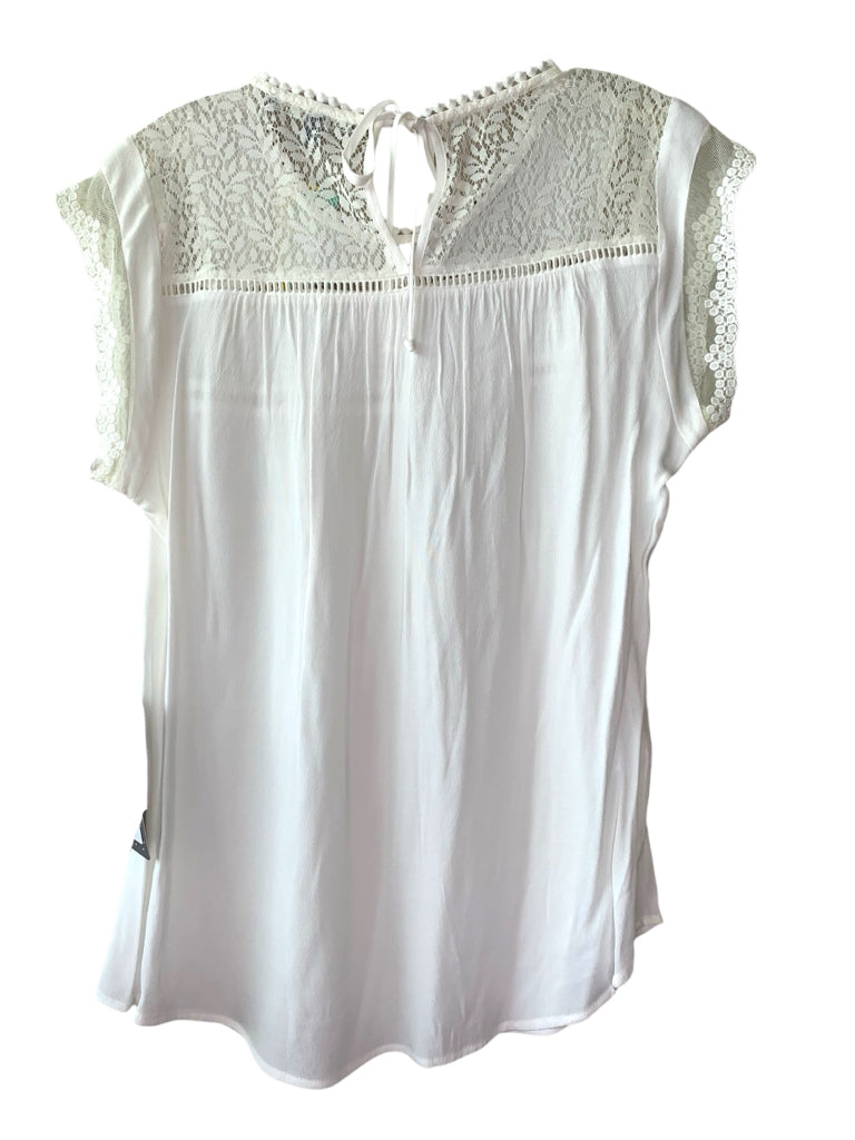 DANIEL RAINN Size medium TOP W