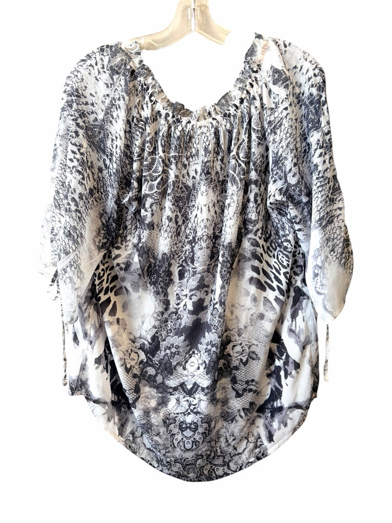 STYLE & CO Size medium TOP W
