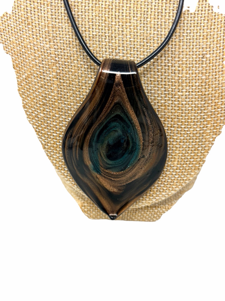 NECKLACE W