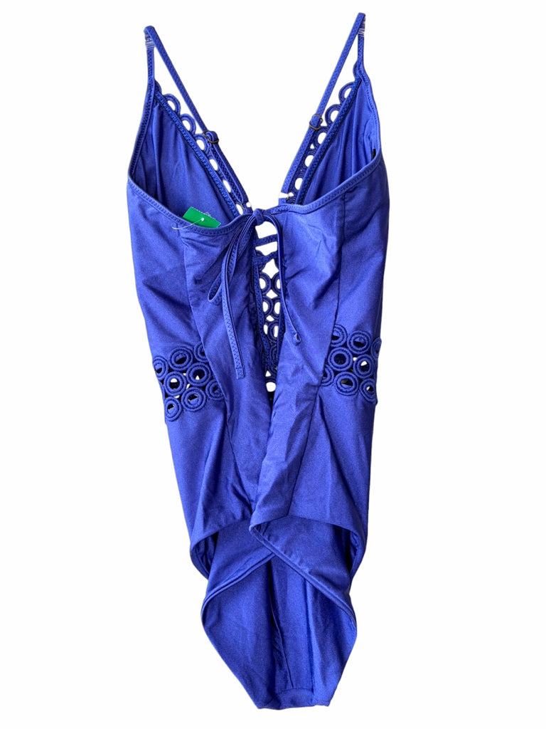Size large SWIMSUIT W