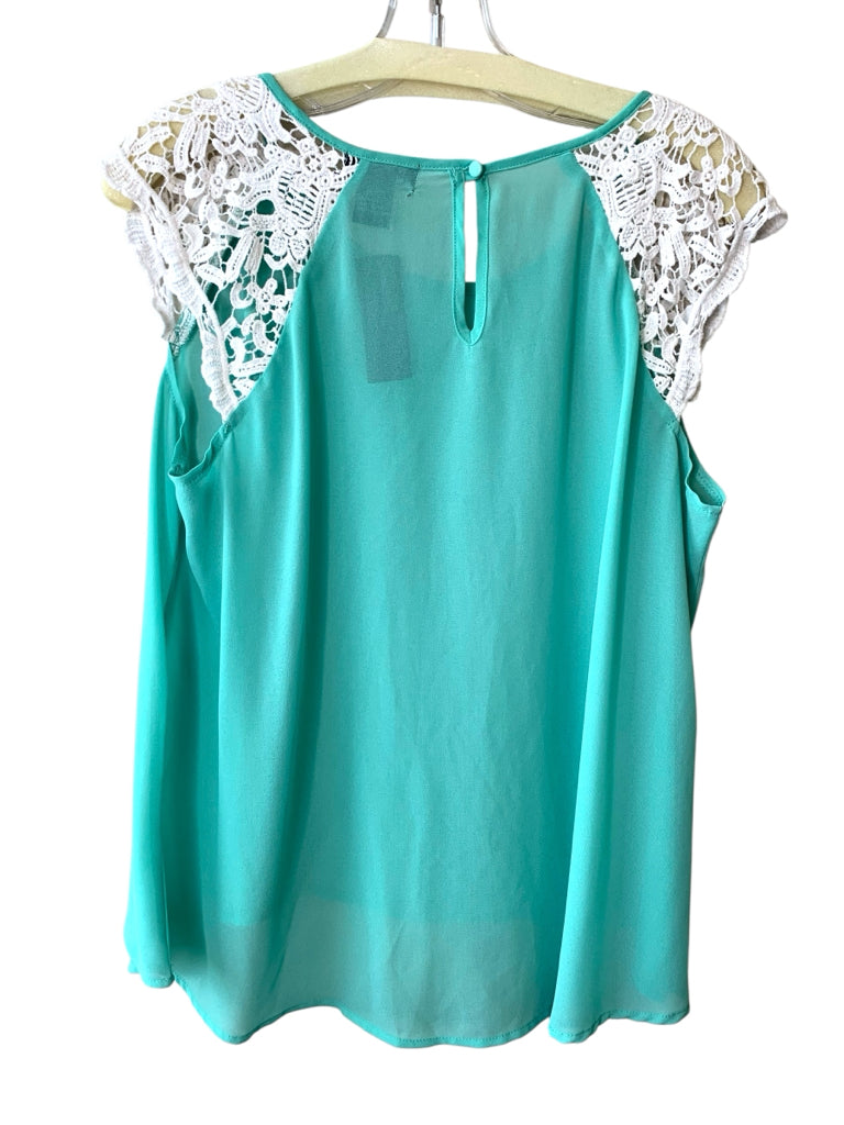 MISS CHEVOUS  x-lg TOP  W