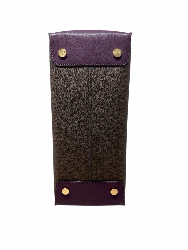 MICHAEL KORS Size medium HAND BAG