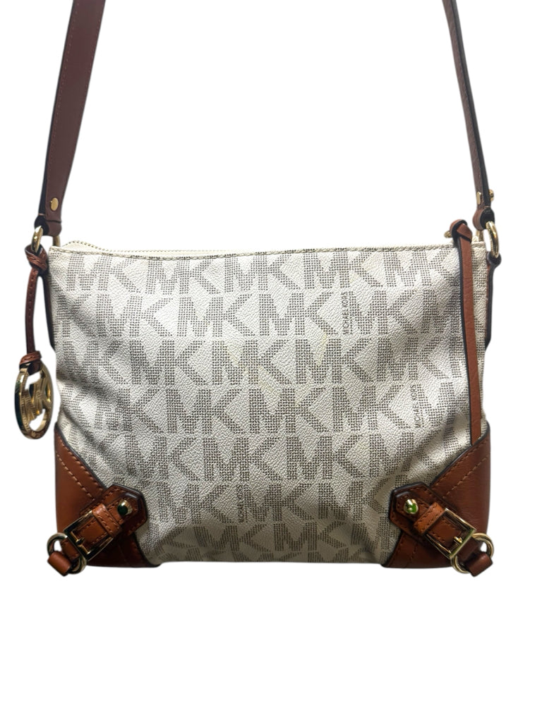 MICHAEL KORS Size medium PURSE W