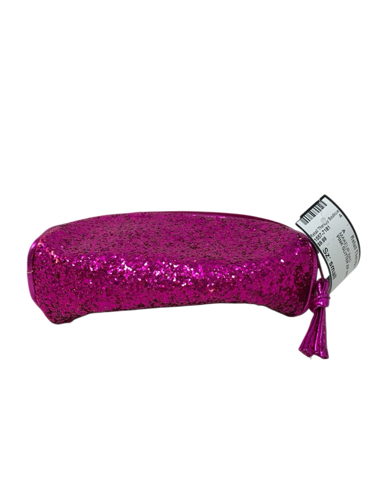 Size small MAKEUP BAG