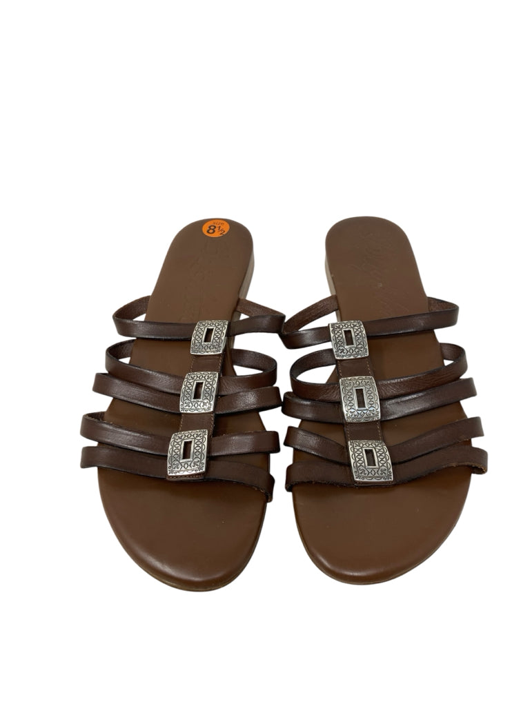 BRIGHTON Size 8.5 SLIDE W