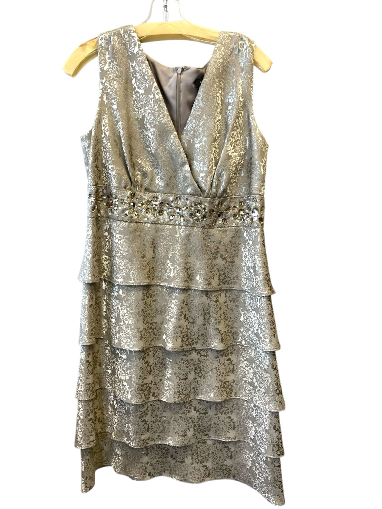 R&M RICHARDS  14 DRESS SET