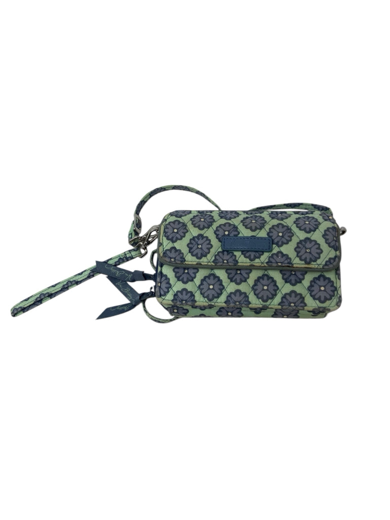 VERA BRADLEY Size small CROSSBODY W