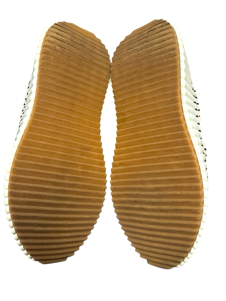 CLAUDIA GHIZZANI Size 7.5 SNEAKERS W