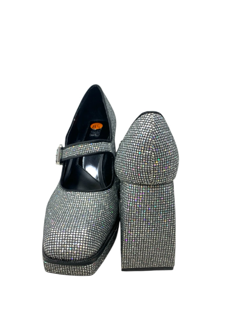 GB  8.5 HEEL W