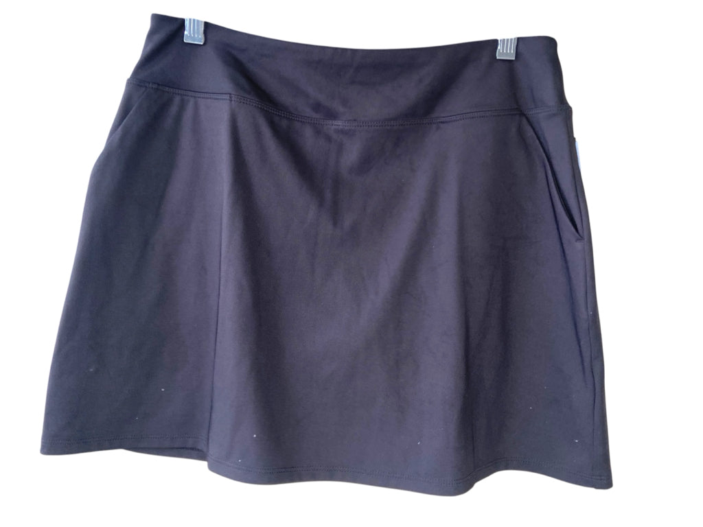 TOMMY BAHAMA Size medium TENNIS SKT