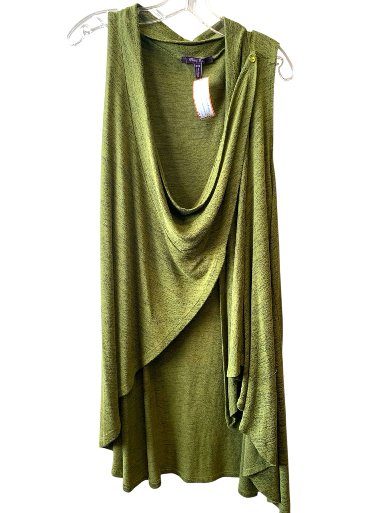 OLIVIA SKY  large TOPW