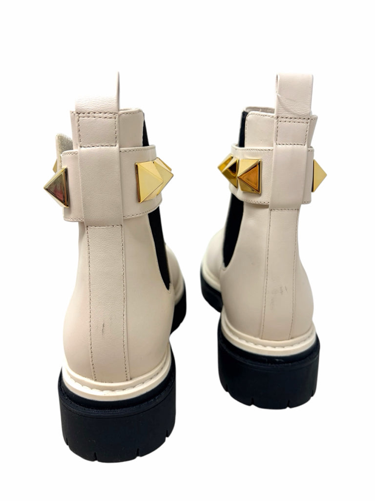 MICHAEL KORS Size 7 BOOTS W