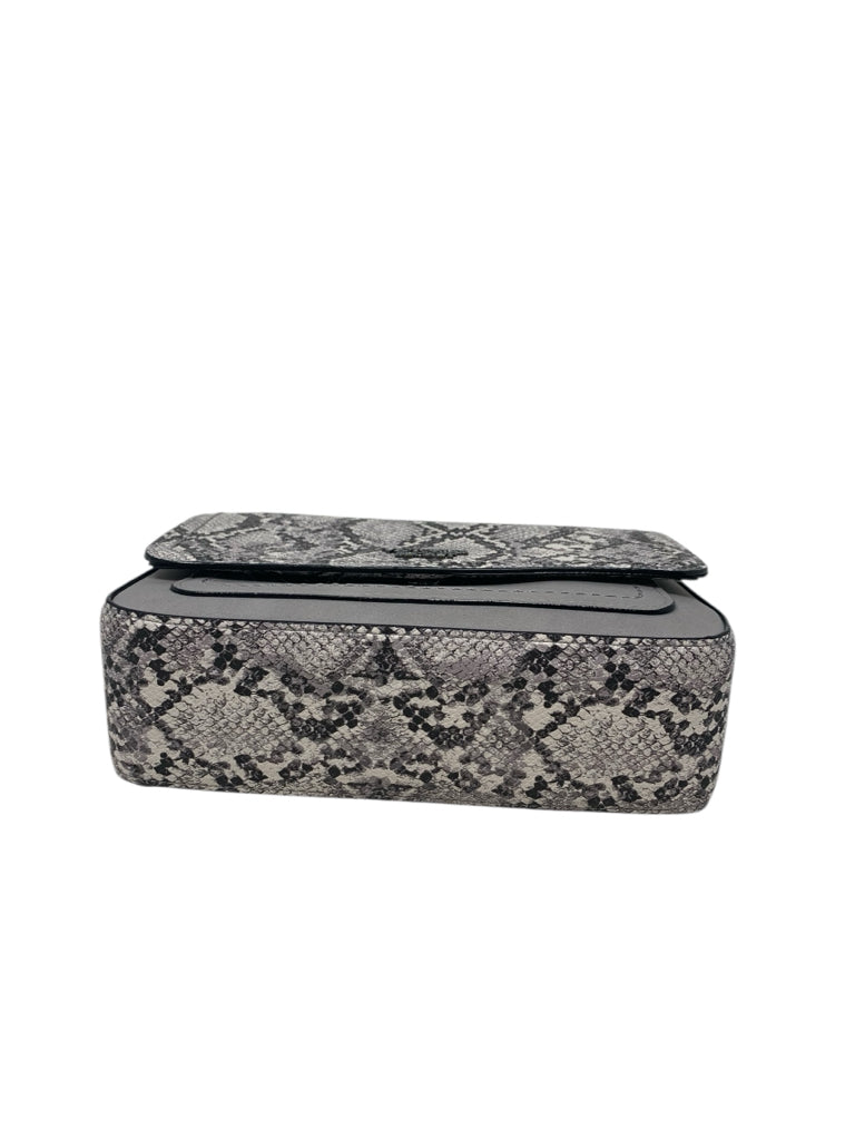 VICTORIA'S SECRET  s/M PURSE W