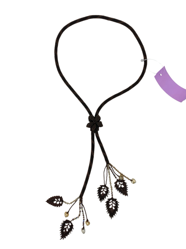 NECKLACE W