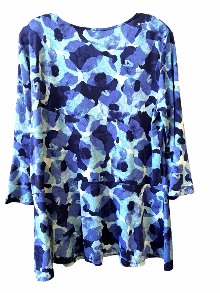 ELLEN TRACY Size large TOP W