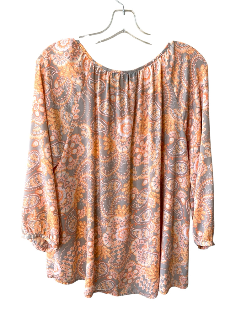 ANA  large TOP W