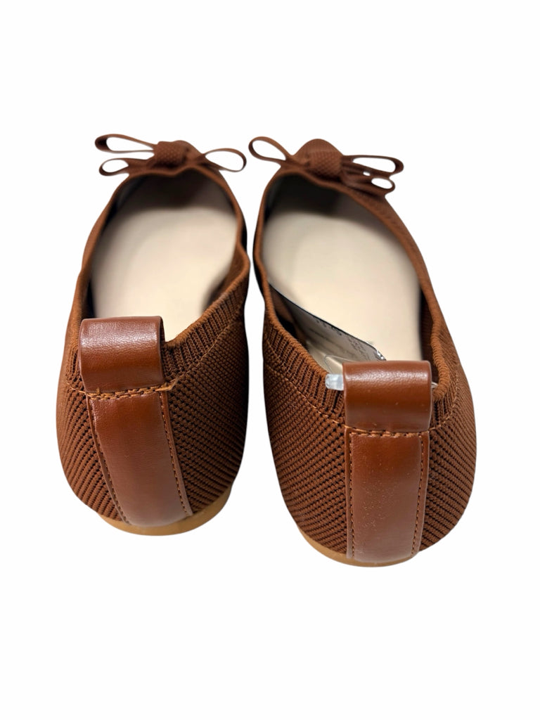 TAHARI Size 6.5 FLAT W