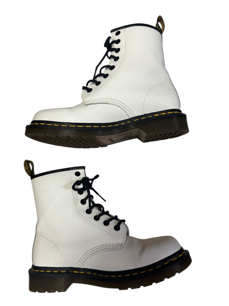 DR. MARTENS  7 BOOT W