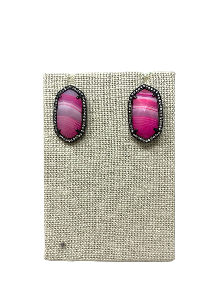 KENDRA SCOTT  PIERCED EARRINGS