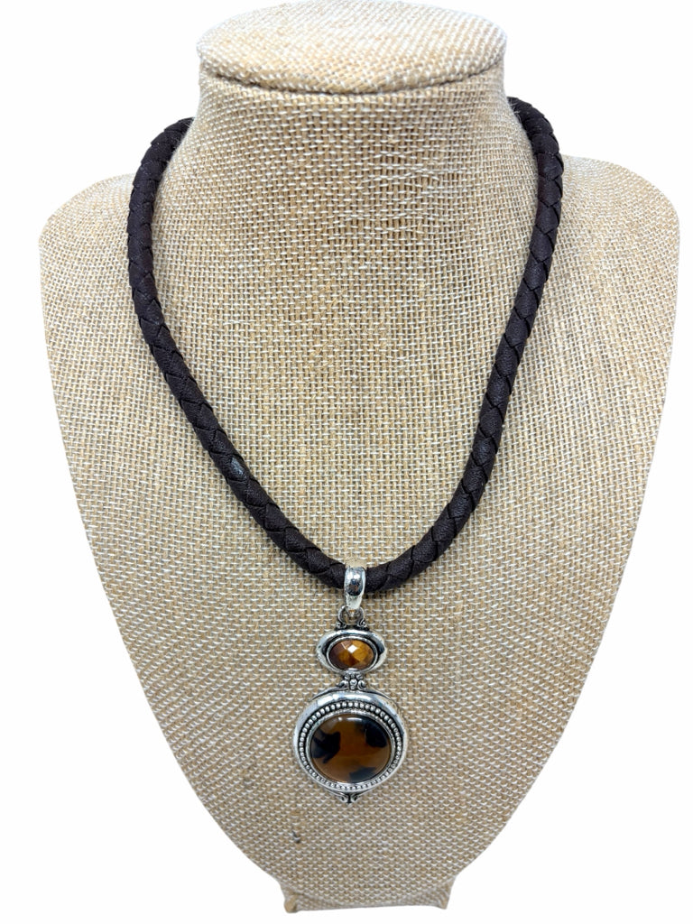 NECKLACE W