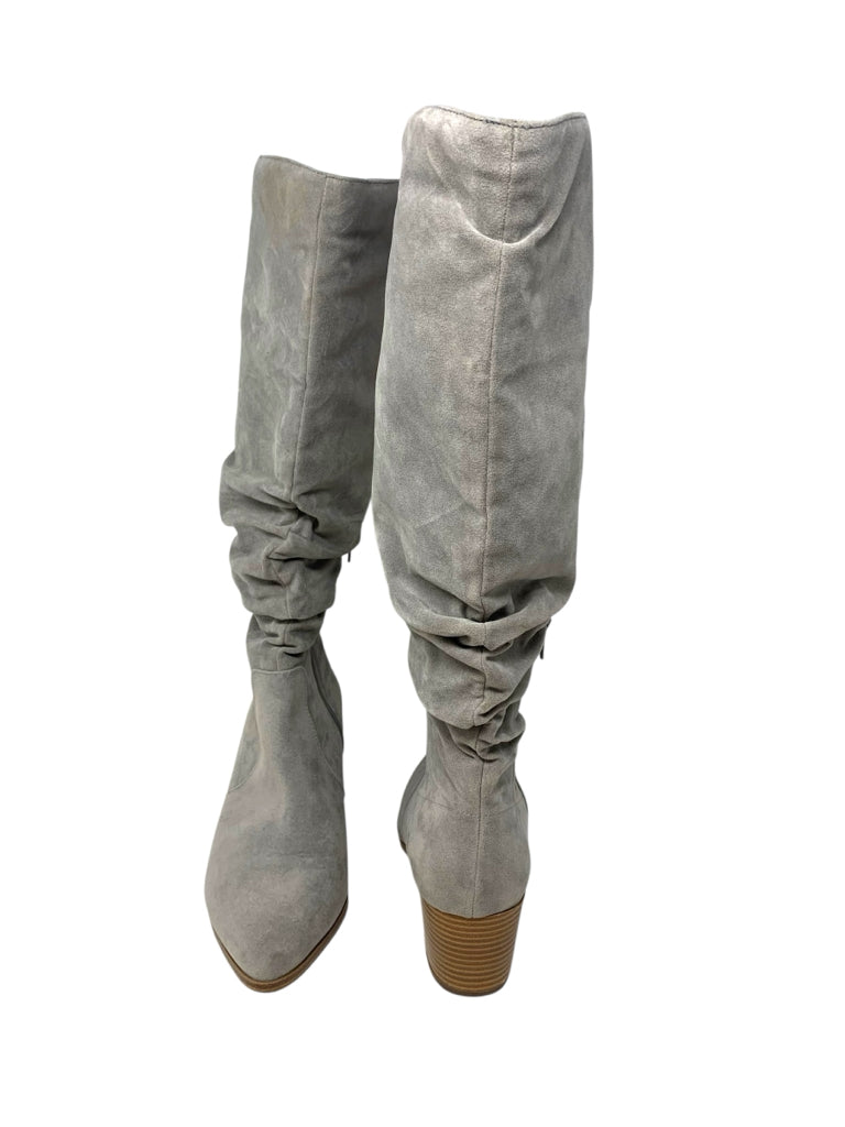AMAZON  9 BOOT W