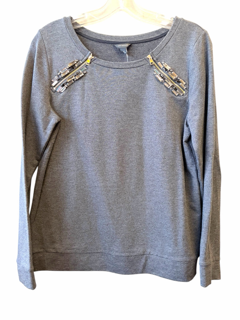 ANN TAYLOR Size medium SWT SHRT W