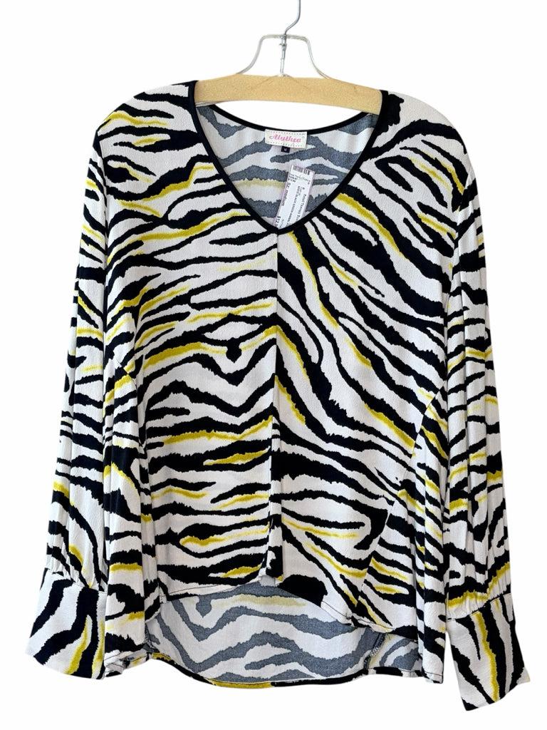 ALYTHEA Size medium TOP W