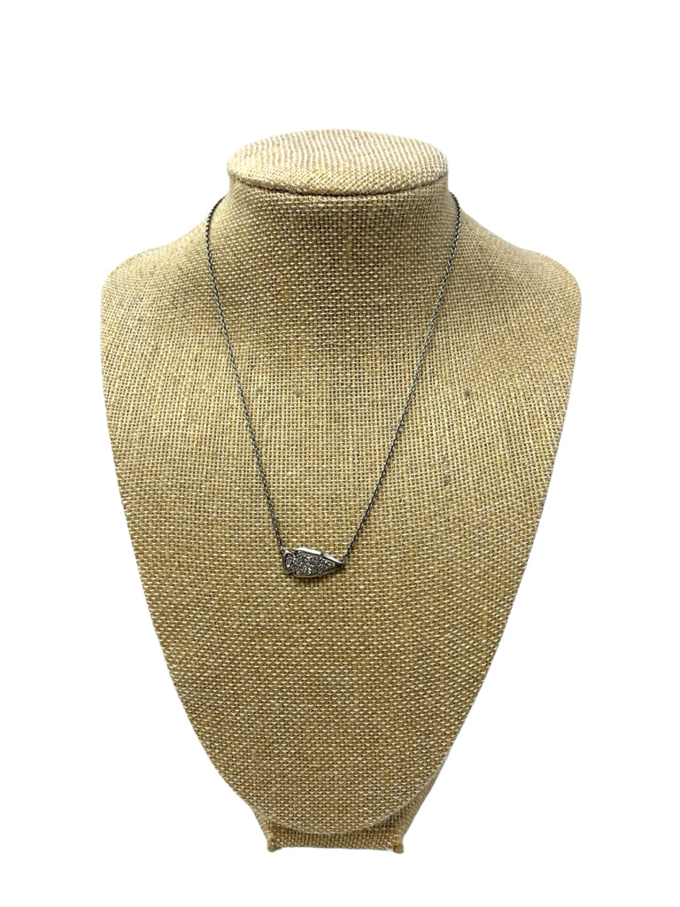 KENDRA SCOTT NECKLACE W