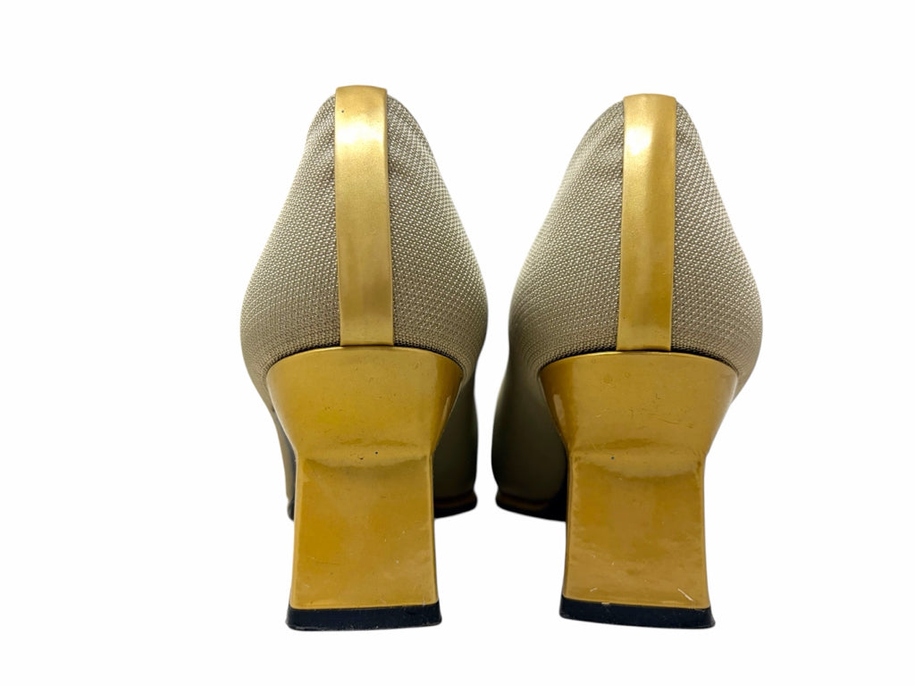 STUART WEITZMAN Size 10 HEEL W