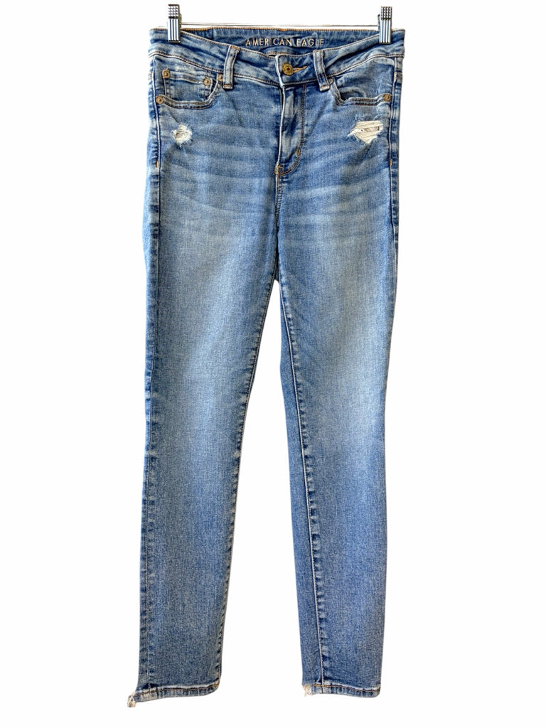 AMERICAN EAGLE OUTFITTERS Size 6S JEANS W