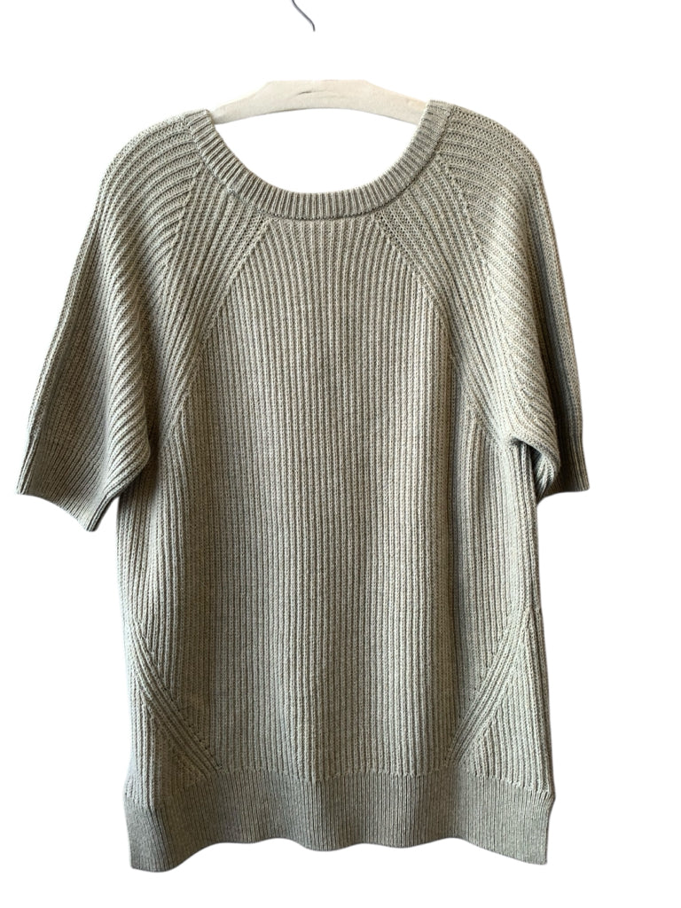 CABI  medium SWEATER W