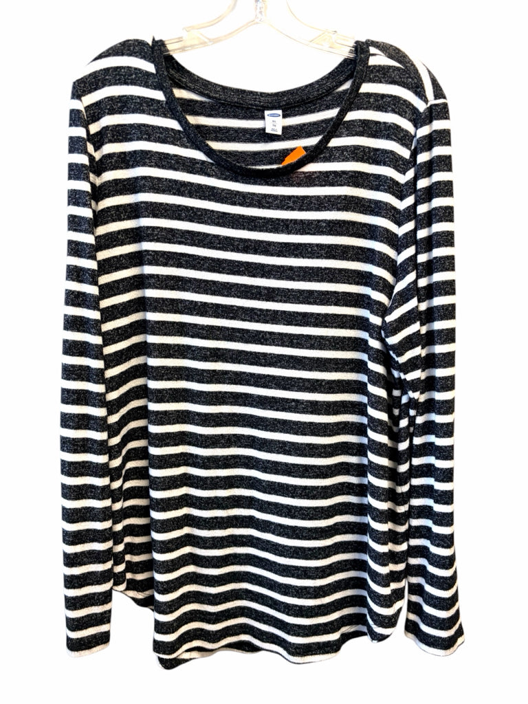OLD NAVY Size xXL TOP  W