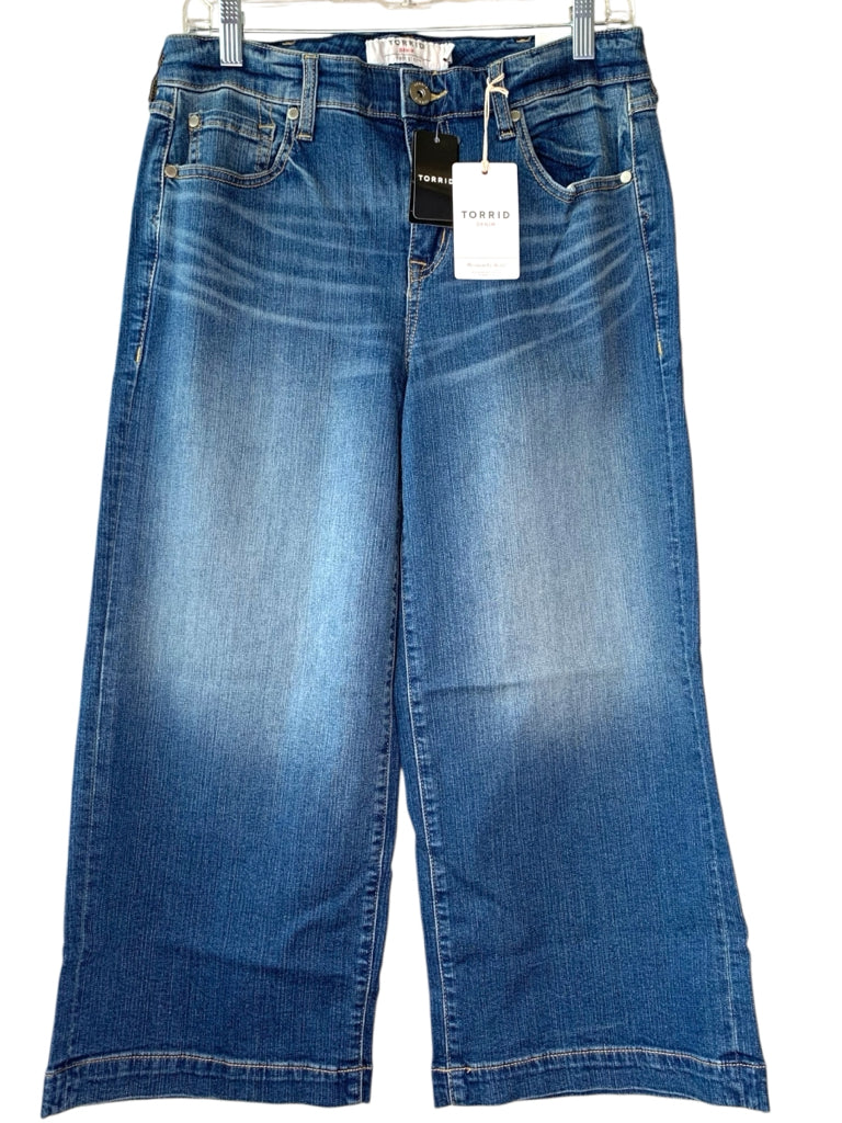 TORRID  10 CROP W