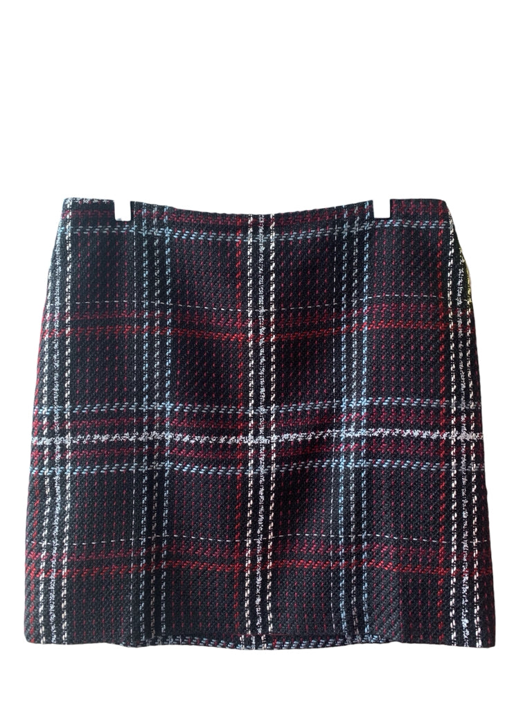 WHITE HOUSE BLACK MARKET  10 SKIRT W