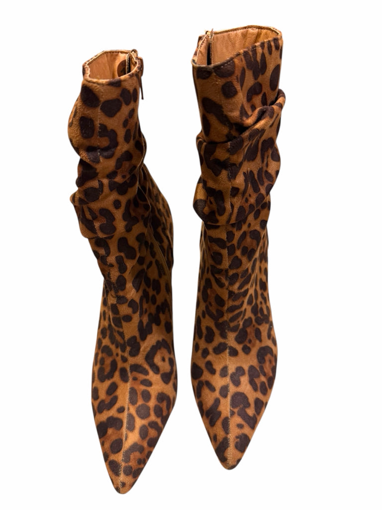 OLIVIA FERRAGAMO Size 10 BOOT W