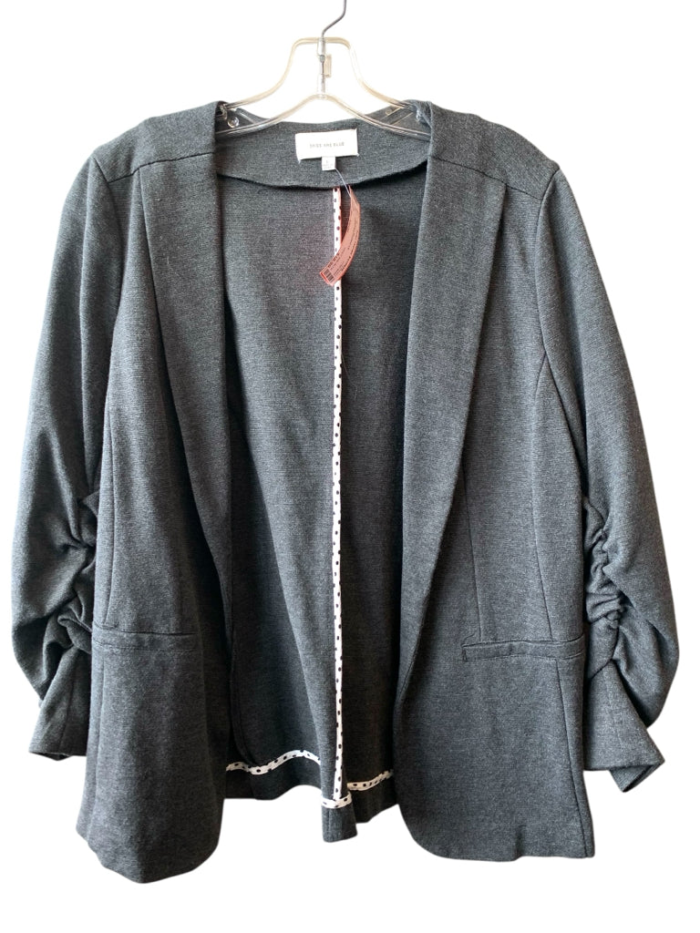 SKIES ARE BLUE  large JACKET W