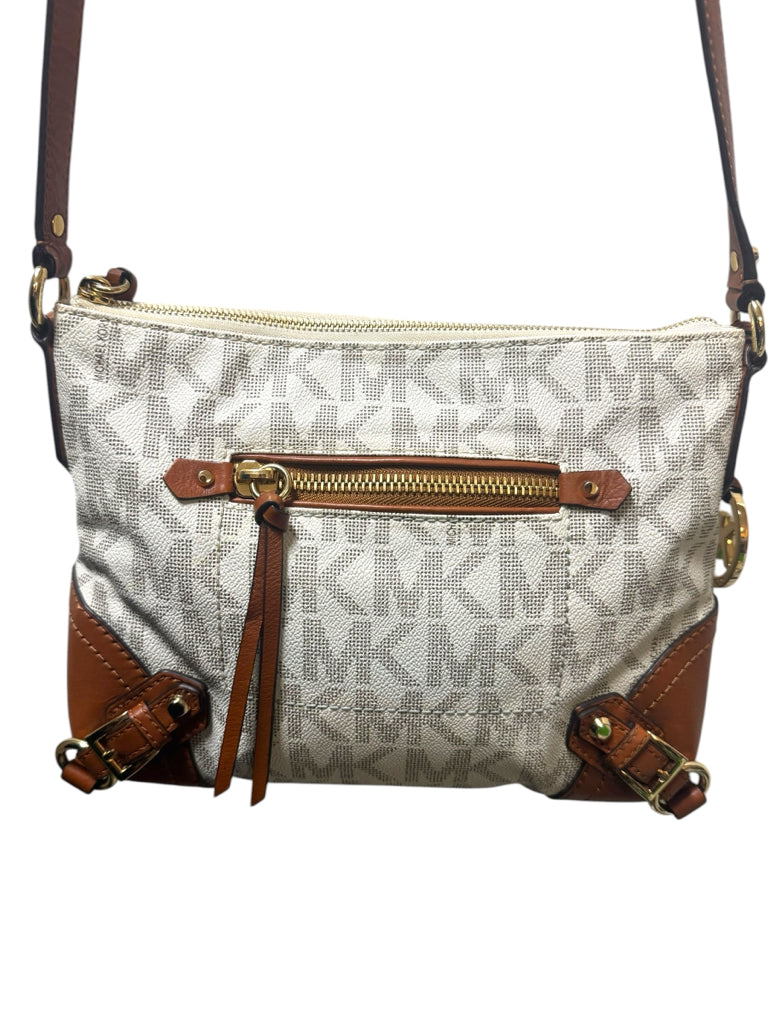 MICHAEL KORS Size medium PURSE W