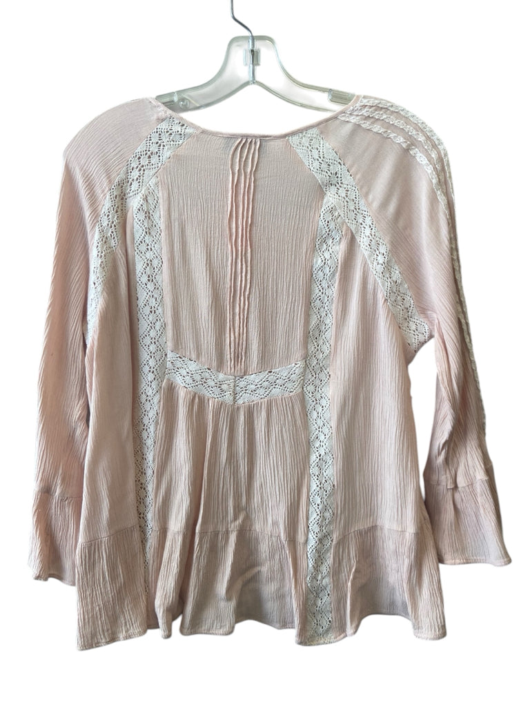 MAUDE Size small TOP  W