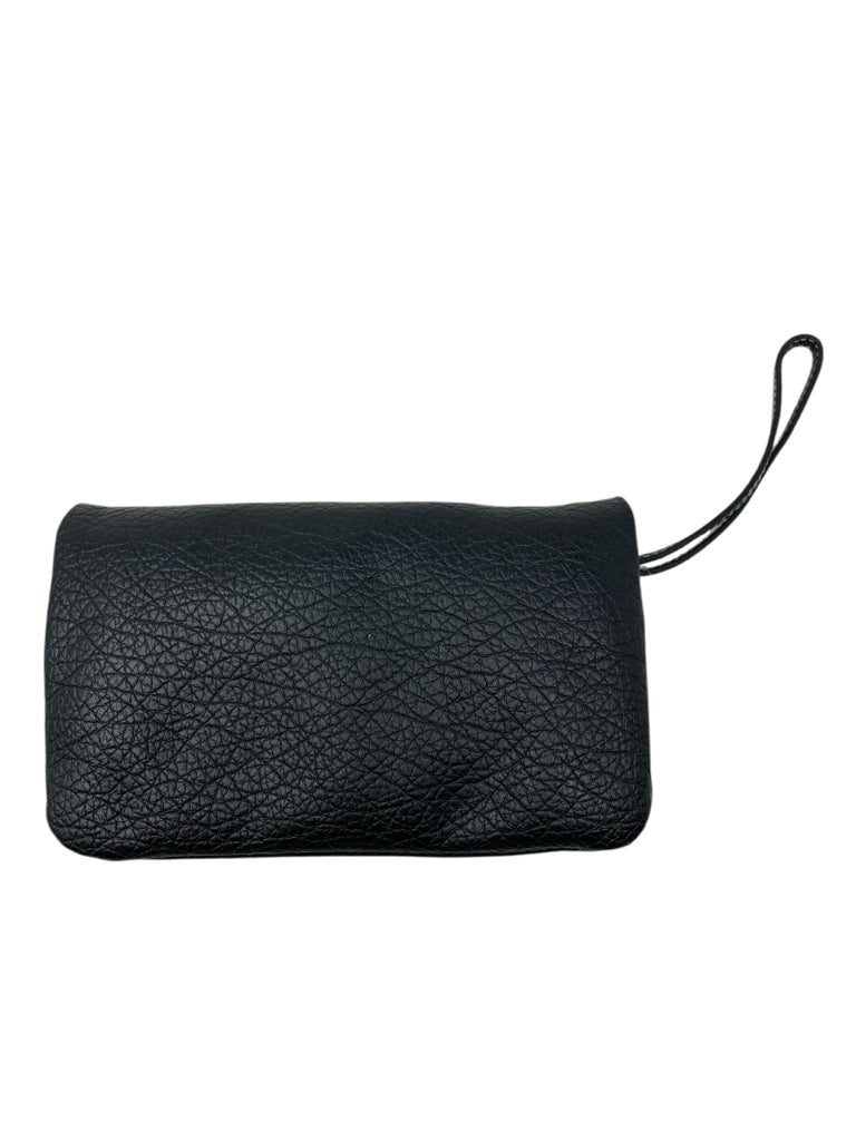 NINE WEST  medium WRISTLET