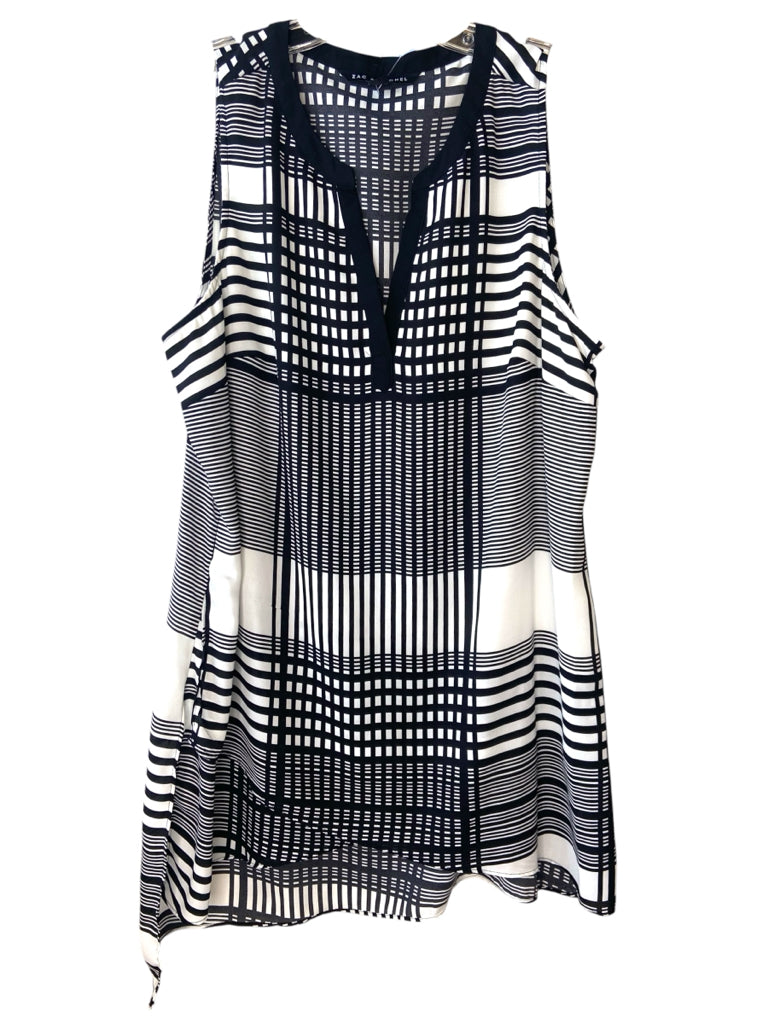 ZAC & RACHEL Size large TOPW