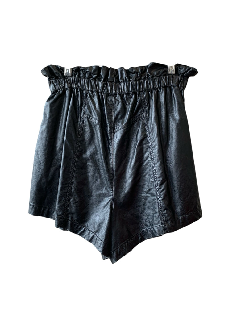 FREE PEOPLE Size small SHORT W