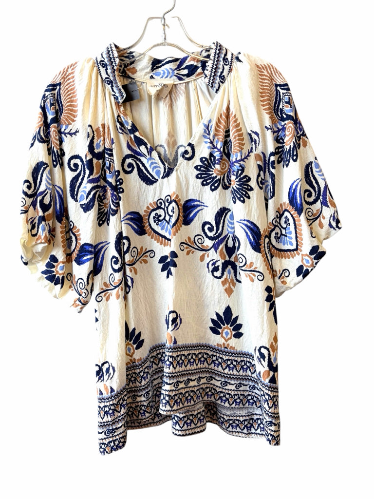 UMGEE Size medium TOP  W