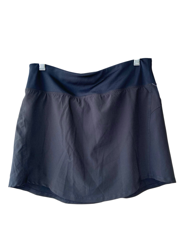 MARIKA Size small TENNIS SKT