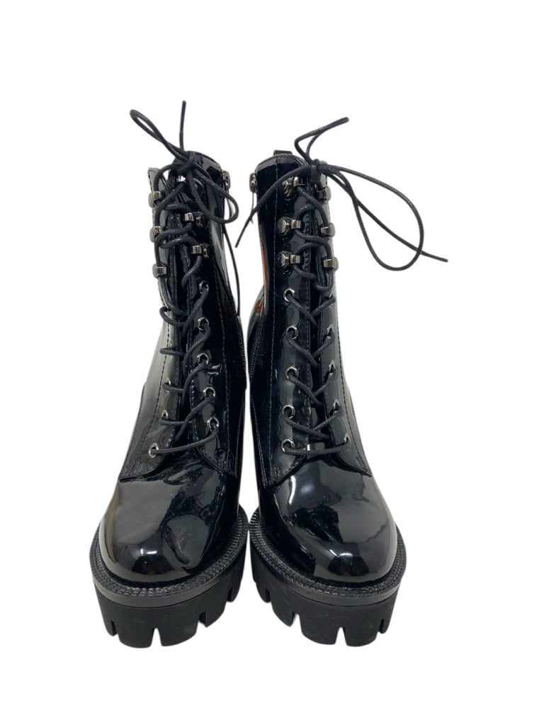 WET KISS Size 8 BOOT W