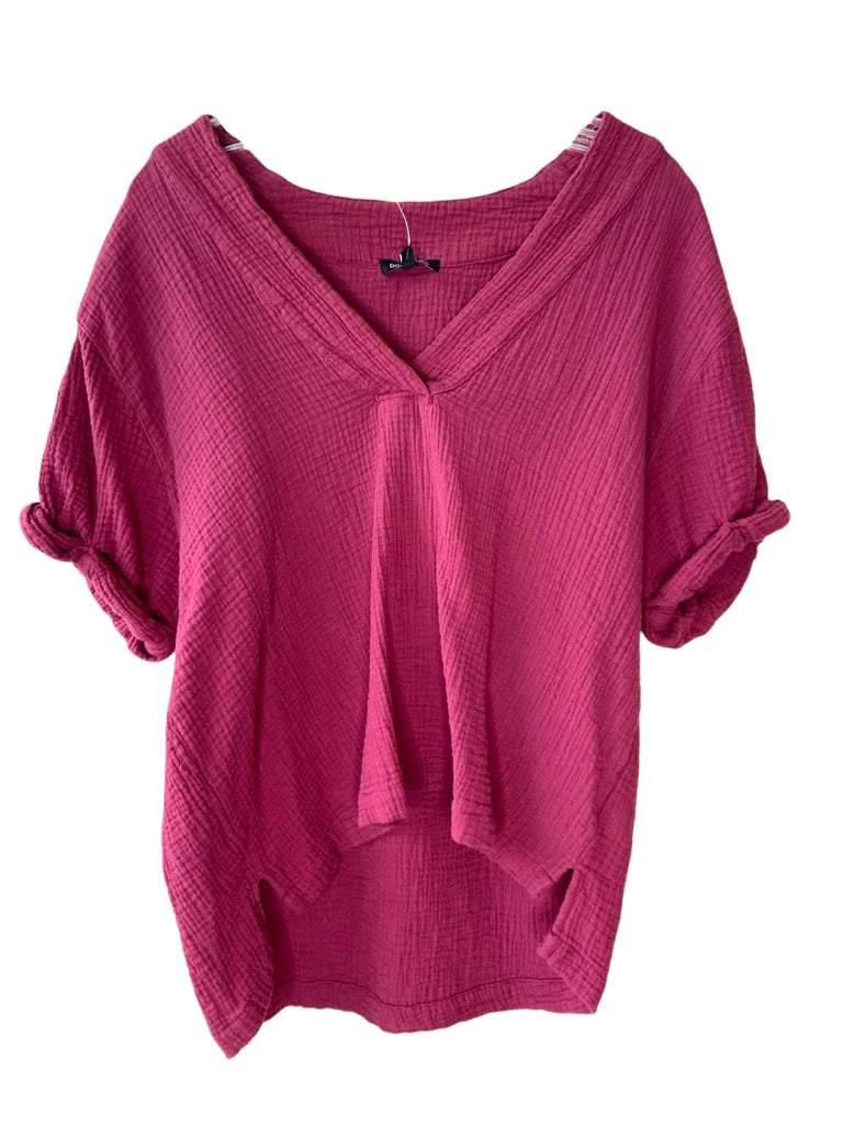 DEAR JOHN Size small TOP W