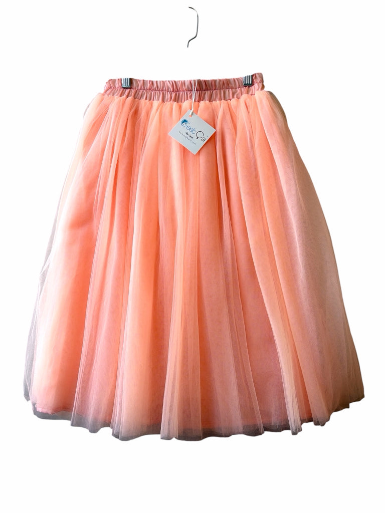CEST CA NY Size small SKIRT W