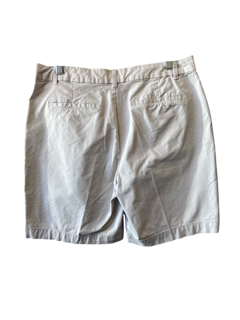 MATTY M Size large SHORT W